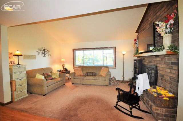 7384 Calkins Road Flint, MI 48532 - Photo 3 of 21 20450041-2.JPG