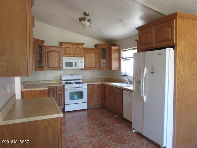 1716 CaminoPacifico Rio Rico, AZ 85648 - Photo 5 of 12