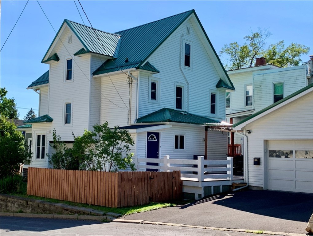 37 Spruce Street Oneonta, NY 13820 - Photo 5 of 50