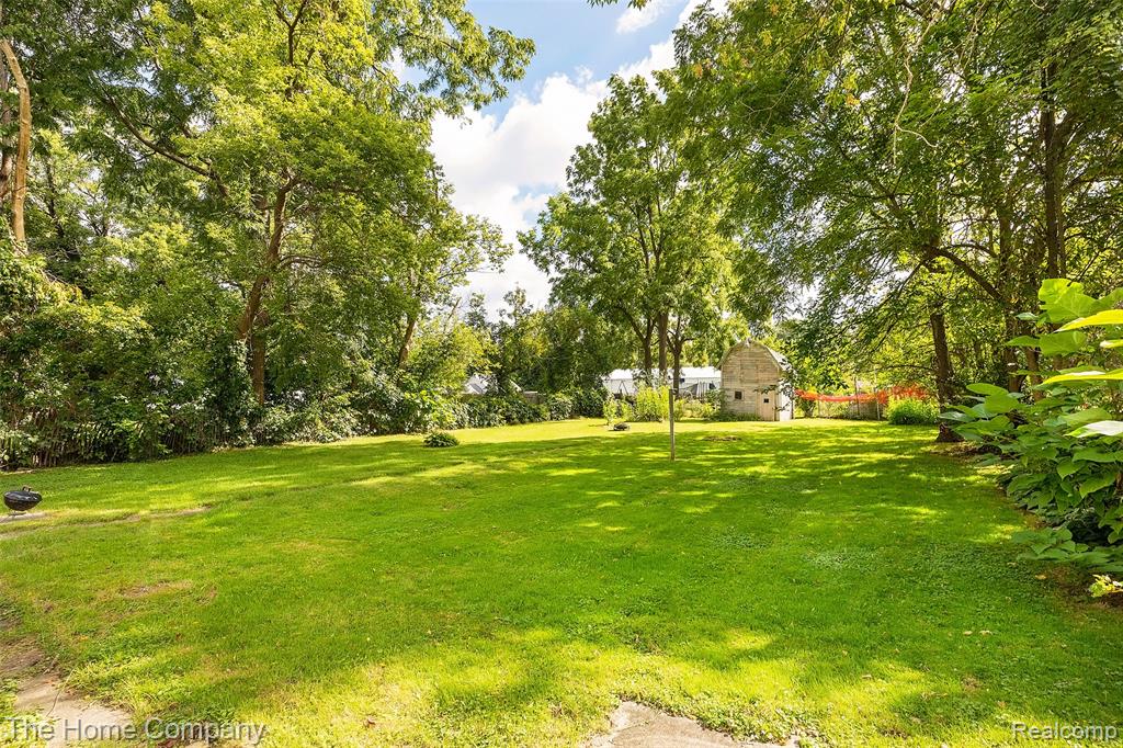 1321 South Genesee Road Burton, MI 48509 - Photo 26 of 28