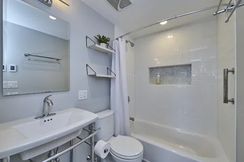 $1,125,000 | 213 Green Street, Unit 2, Cambridge, MA 02139