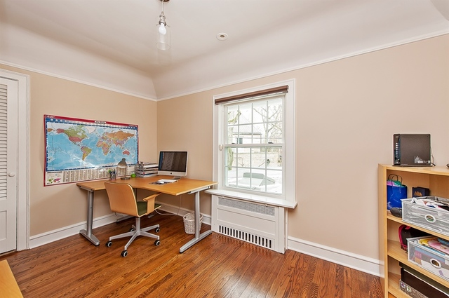 210 Franklin Road Glencoe, IL 60022 - Photo 15 of 20 a view of a workspace with furniture and a workspace