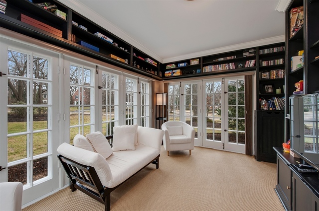 210 Franklin Road Glencoe, IL 60022 - Photo 10 of 20 a living room with furniture a floor to ceiling window and floor to ceiling window