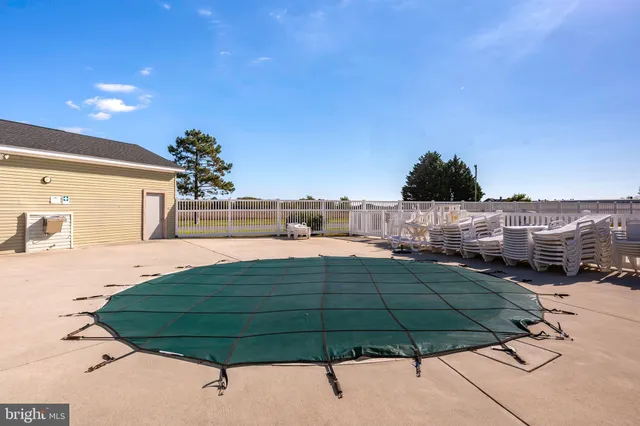 a view of a back yard of the house