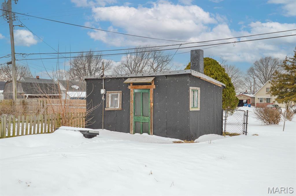 1647 Maple Street Granite City, IL 62040 - Photo 5 of 16