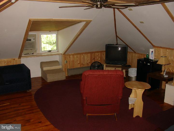 20 Exeter Road Reading, PA 19606 - Photo 18 of 24 Den