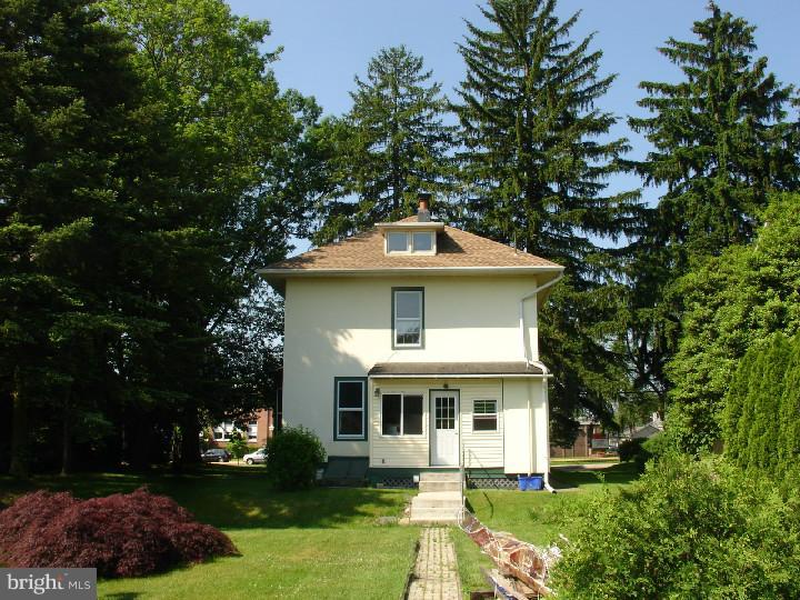 20 Exeter Road Reading, PA 19606 - Photo 6 of 24 Exterior Back