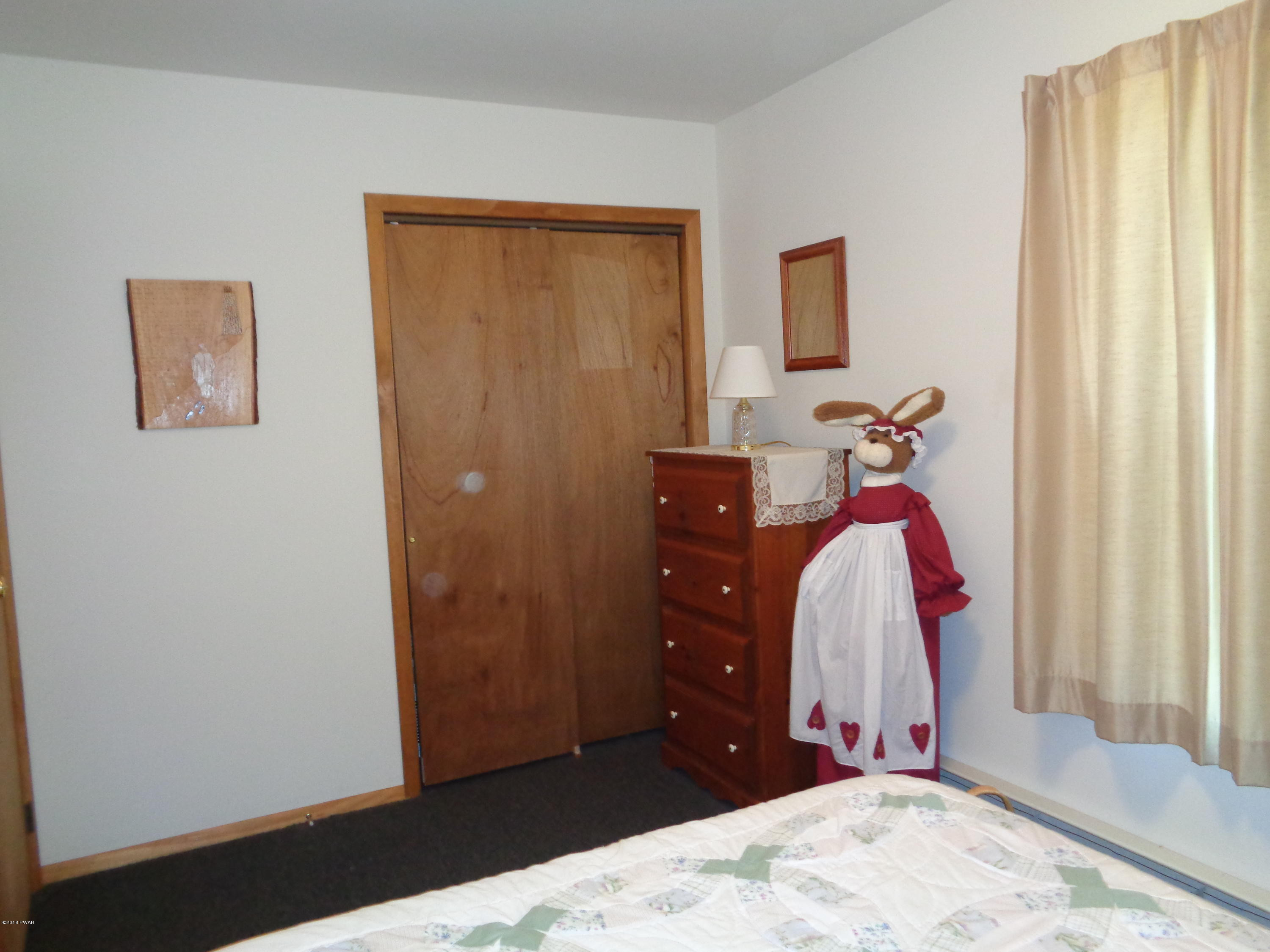 224 North Shore Road Hawley, PA 18428 - Photo 18 of 41 Bed 1b