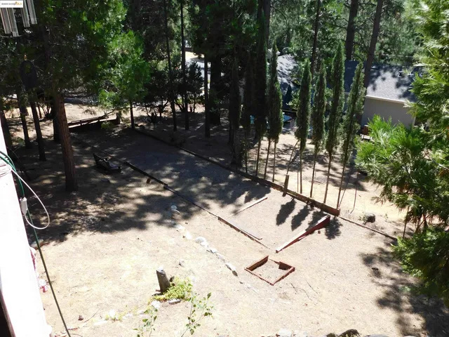 $415,000 | 20704 Point View Drive, Groveland, CA 95321