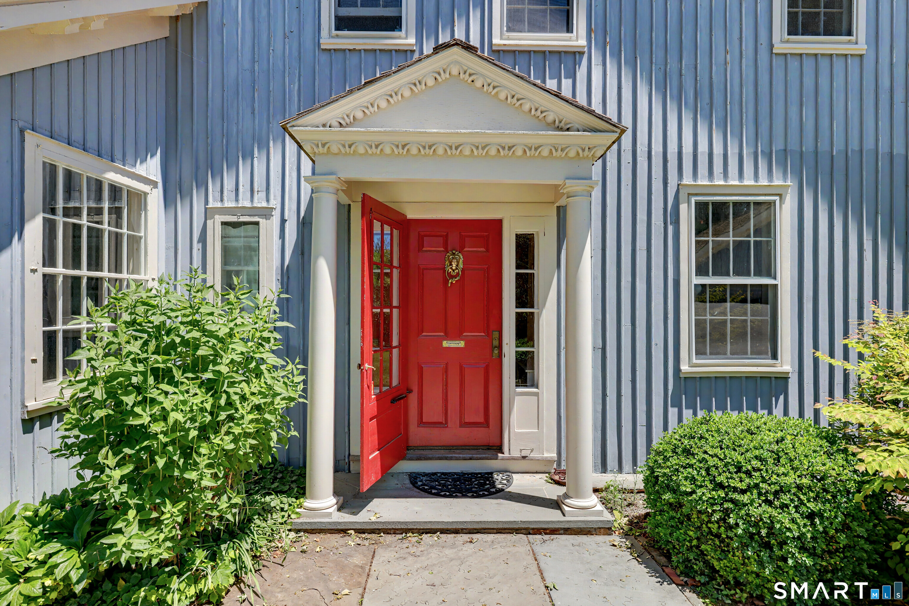 406 Harbor Road Fairfield, CT 06890 - Photo 8 of 38