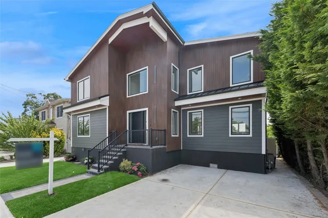 $2,495,872 | 141 Flamingo Street, Atlantic Beach, NY 11509