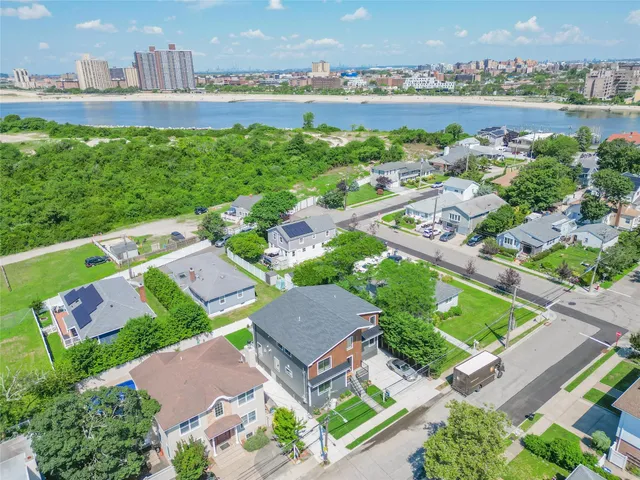 $2,495,872 | 141 Flamingo Street, Atlantic Beach, NY 11509