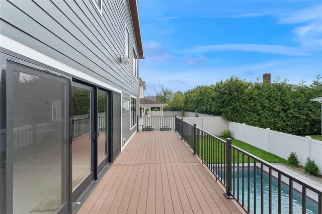 $2,495,872 | 141 Flamingo Street, Atlantic Beach, NY 11509