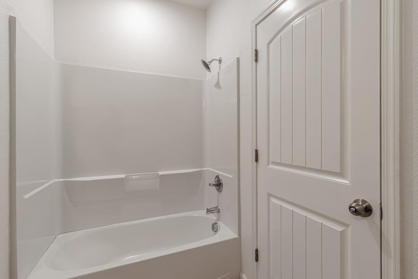 500 Lapin Place Hayward, CA 94541 - Photo 9 of 36 a close view of a bathtub in bathroom