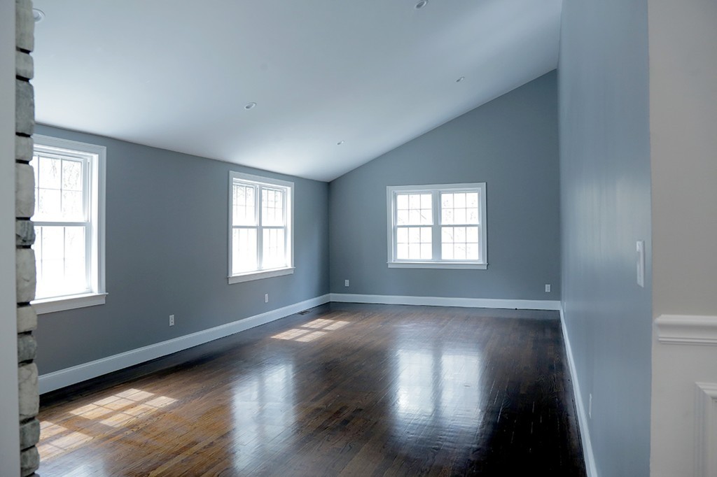 127 Maynard Road Sudbury, MA 01776 - Photo 4 of 30