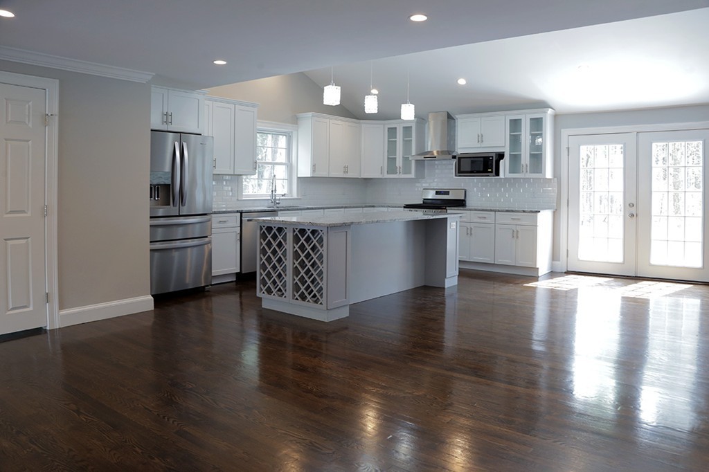 127 Maynard Road Sudbury, MA 01776 - Photo 7 of 30