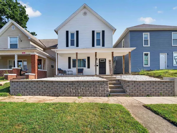 $210,000 | 514 West King Street, Garrett, IN 46738