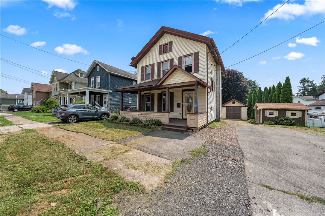 10 Sisson Street Lyons, NY 14489 - Photo 2 of 44