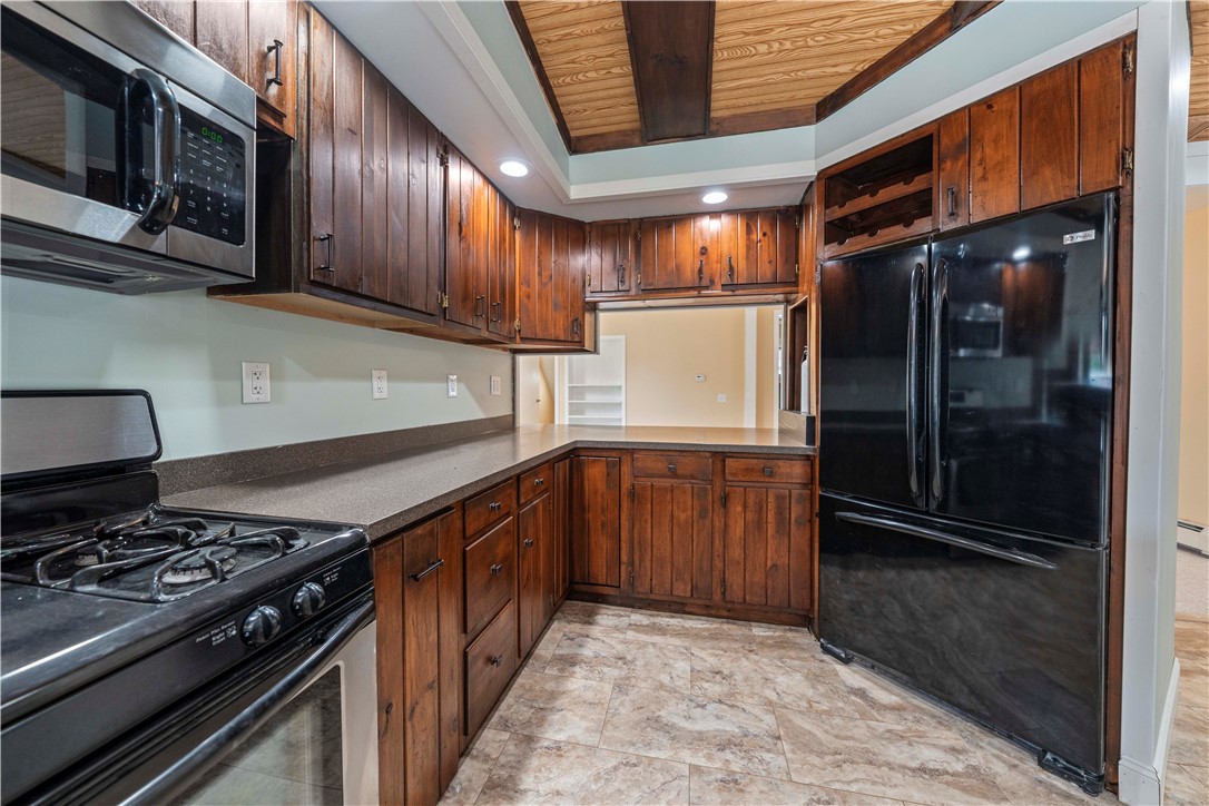 10 Sisson Street Lyons, NY 14489 - Photo 8 of 44