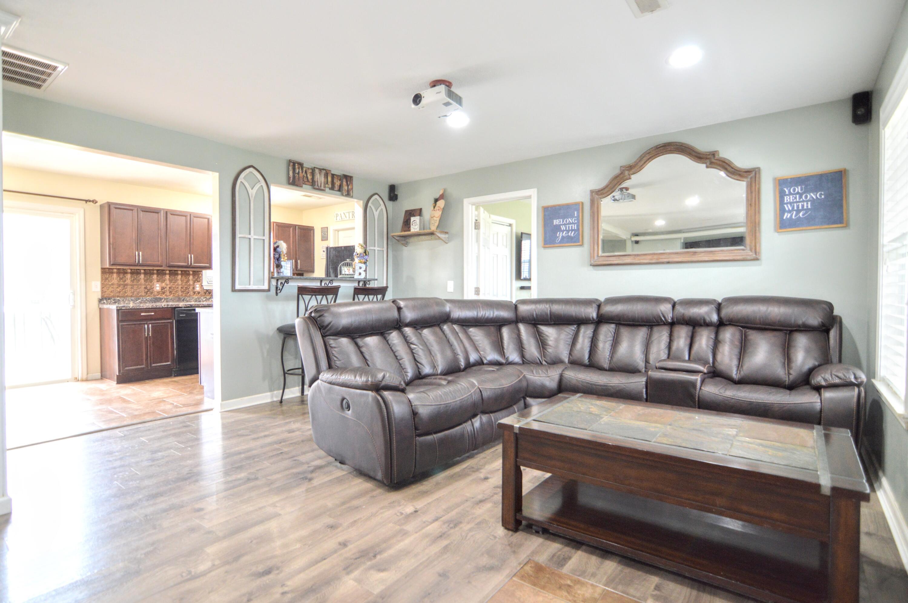12288 Riggs Road Independence, KY 41051 - Photo 4 of 48