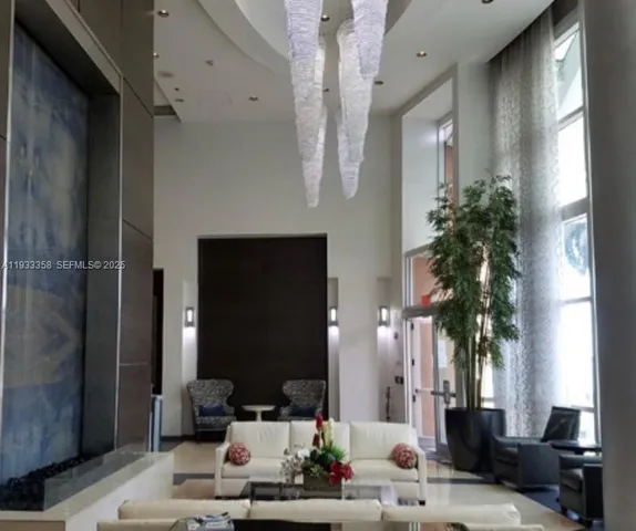 $3,040 | 1155 Brickell Bay Drive, Unit 705, Miami, FL 33131