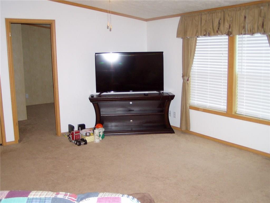 381 Little Creek Road Amity, PA 15311 - Photo 2 of 25 Living Room