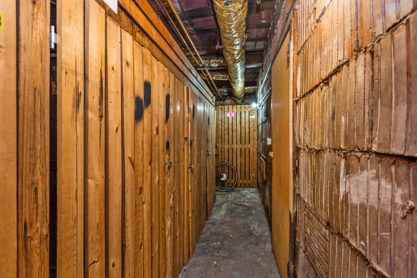 604 West Addison Street, Unit B4 Chicago, IL 60613 - Photo 12 of 18 Gallery Image 12