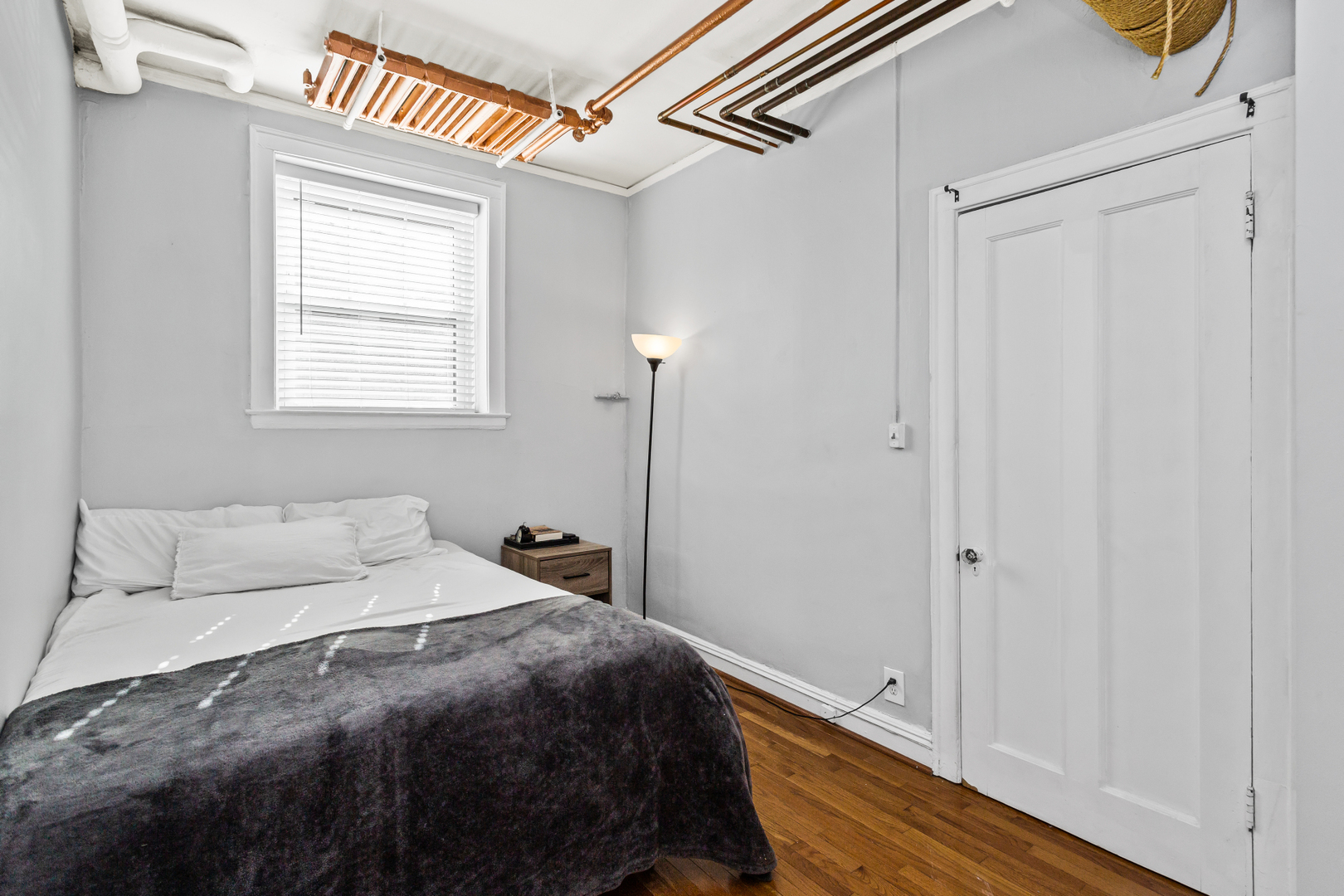604 West Addison Street, Unit B4 Chicago, IL 60613 - Photo 8 of 18 Gallery Image 8