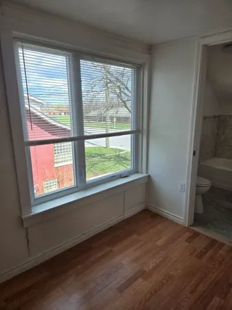 $3,000 | 15210 South State Street, South Holland, IL 60473