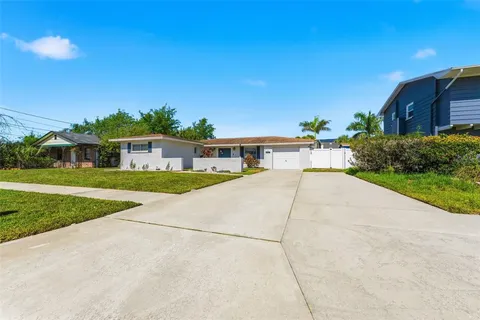 $448,000 | 4810 Arrowwood Drive, Tampa, FL 33615