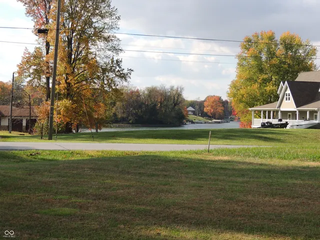 $59,700 | 1001 East Allegheny Trail, Greensburg, IN 47240