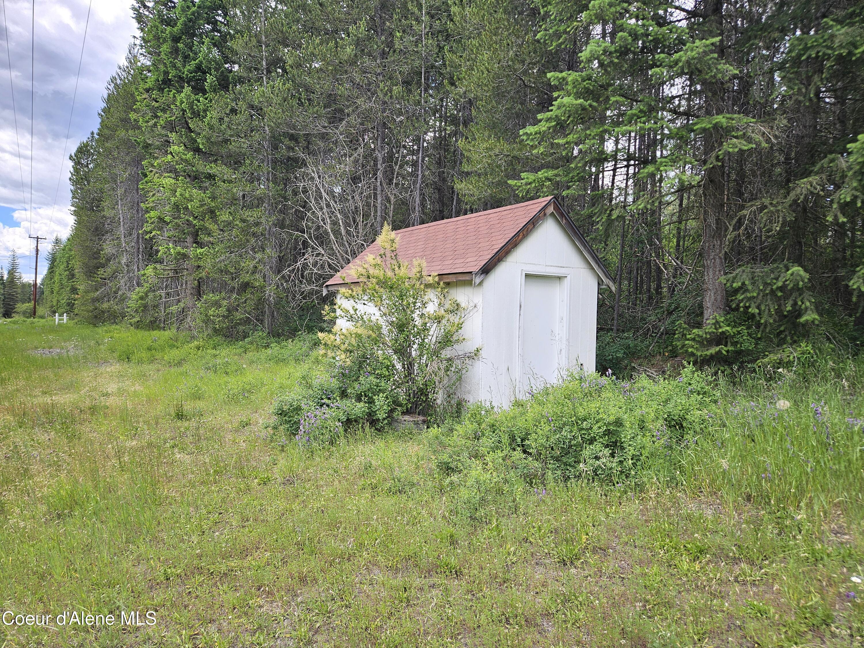 7248 Honeysuckle Road Athol, ID 83801 - Photo 15 of 16 15