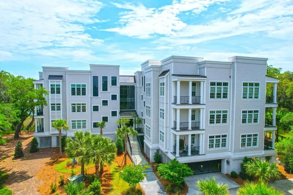 $2,989,000 | 108 Fairbanks Oak Alley, Unit 201, Charleston, SC 29492