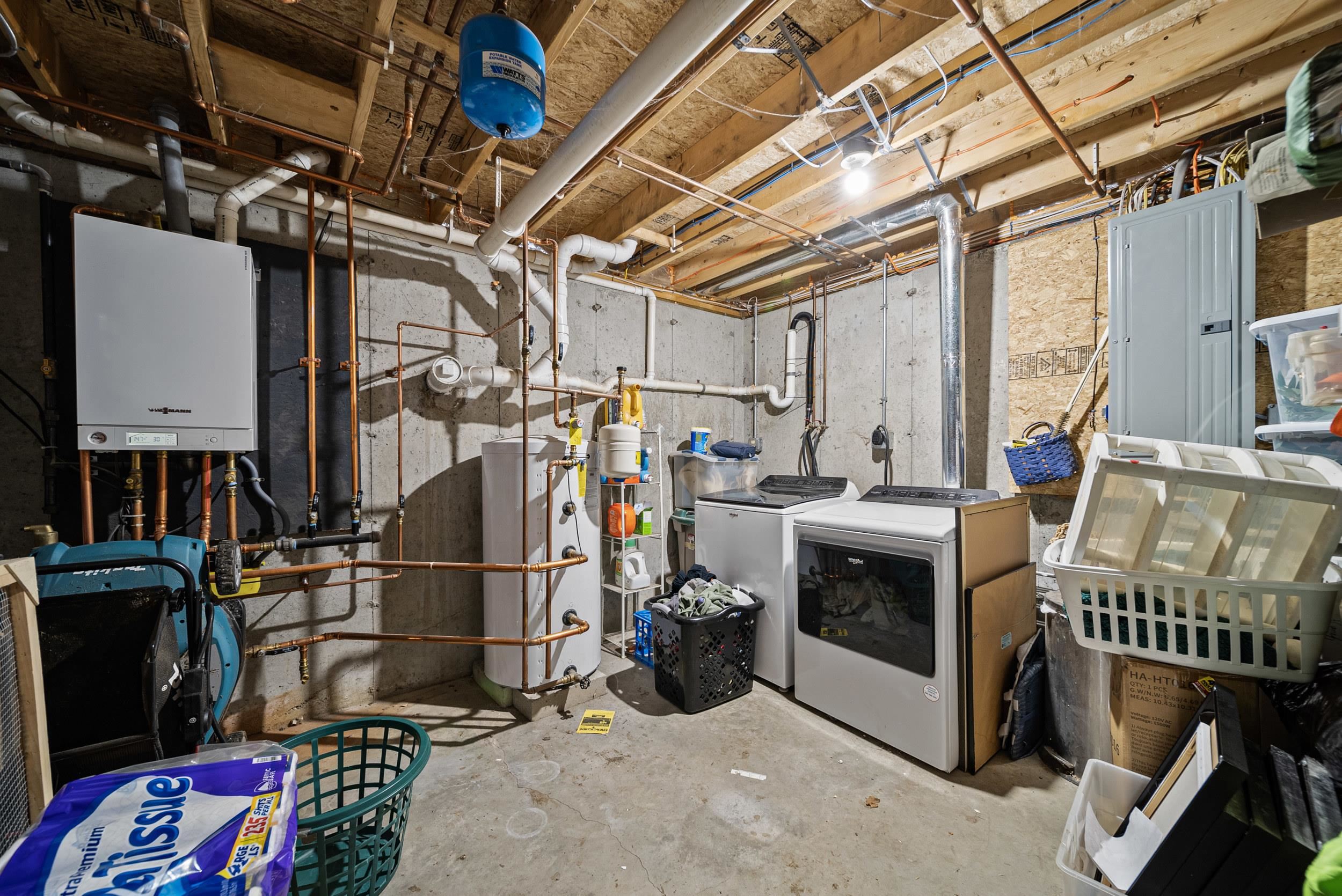 33 Spring Street Hillsborough, NH 03244 - Photo 19 of 28 Gallery Image 19