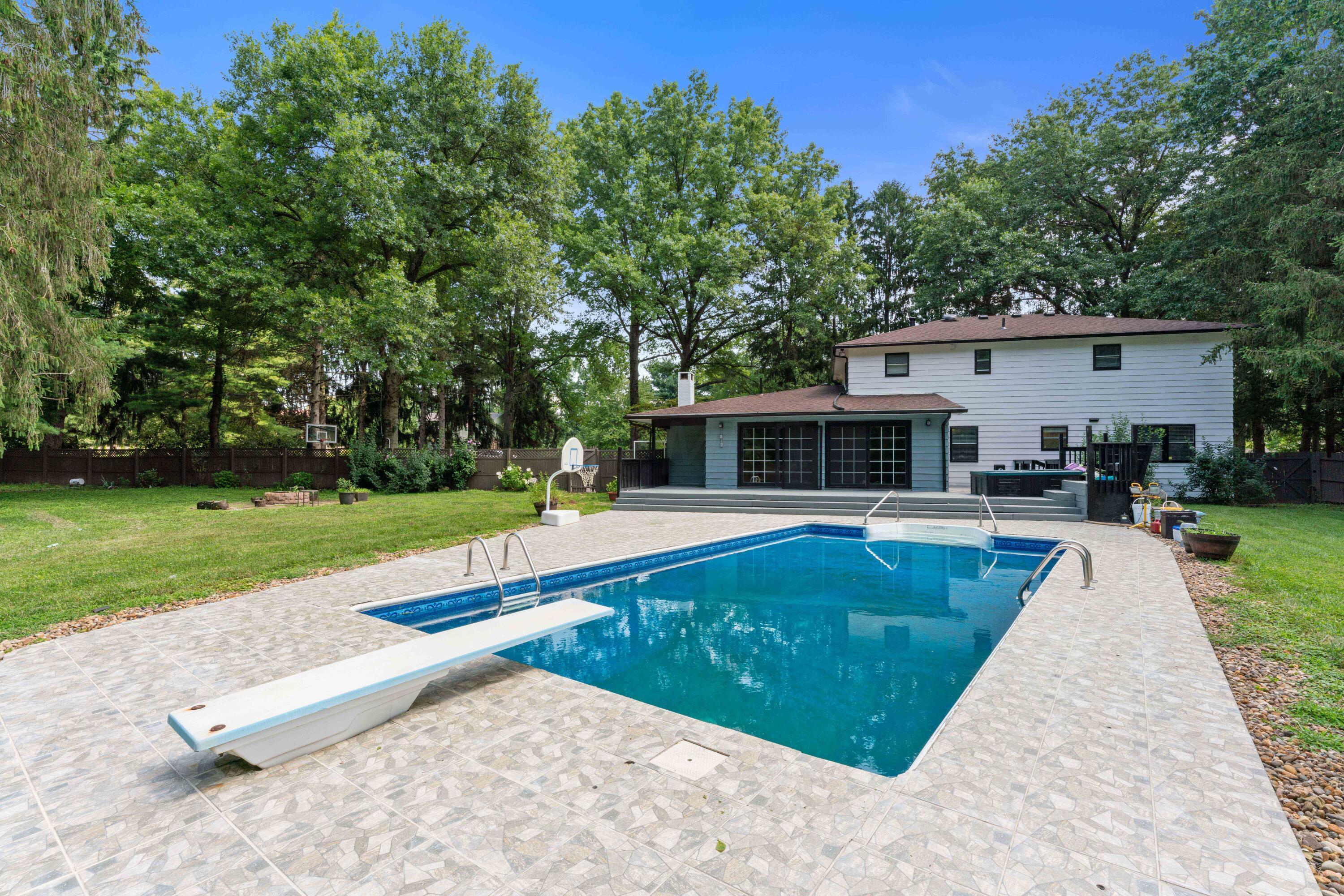 565 Old Farm Road Columbus, OH 43213 - Photo 2 of 41 16-print-565-old-farm-rd