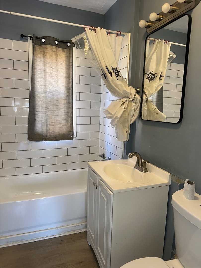 154 West 118th Street, Unit 2 Chicago, IL 60628 - Photo 2 of 4