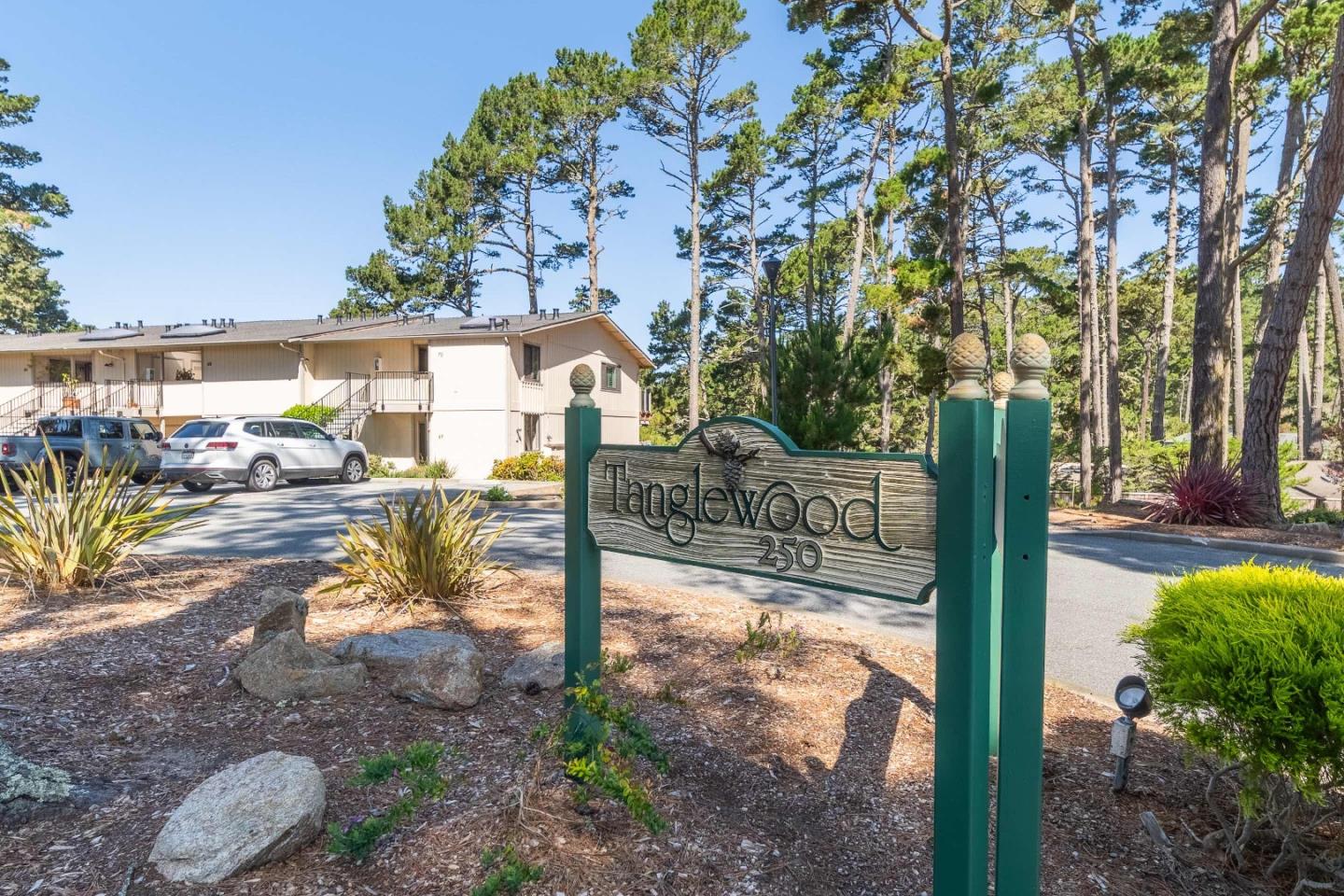 250 Forest Ridge Road, Unit 67 Monterey, CA 93940 - Photo 3 of 39
