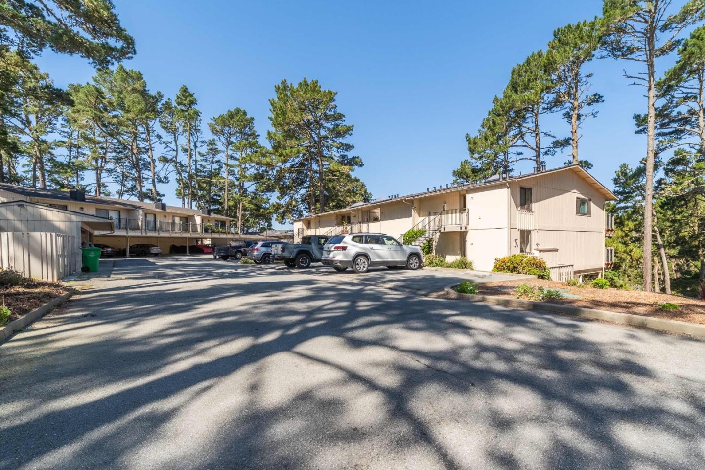 250 Forest Ridge Road, Unit 67 Monterey, CA 93940 - Photo 5 of 39