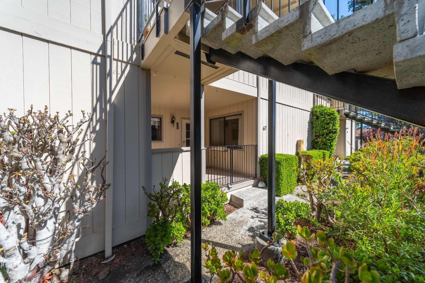 250 Forest Ridge Road, Unit 67 Monterey, CA 93940 - Photo 8 of 39