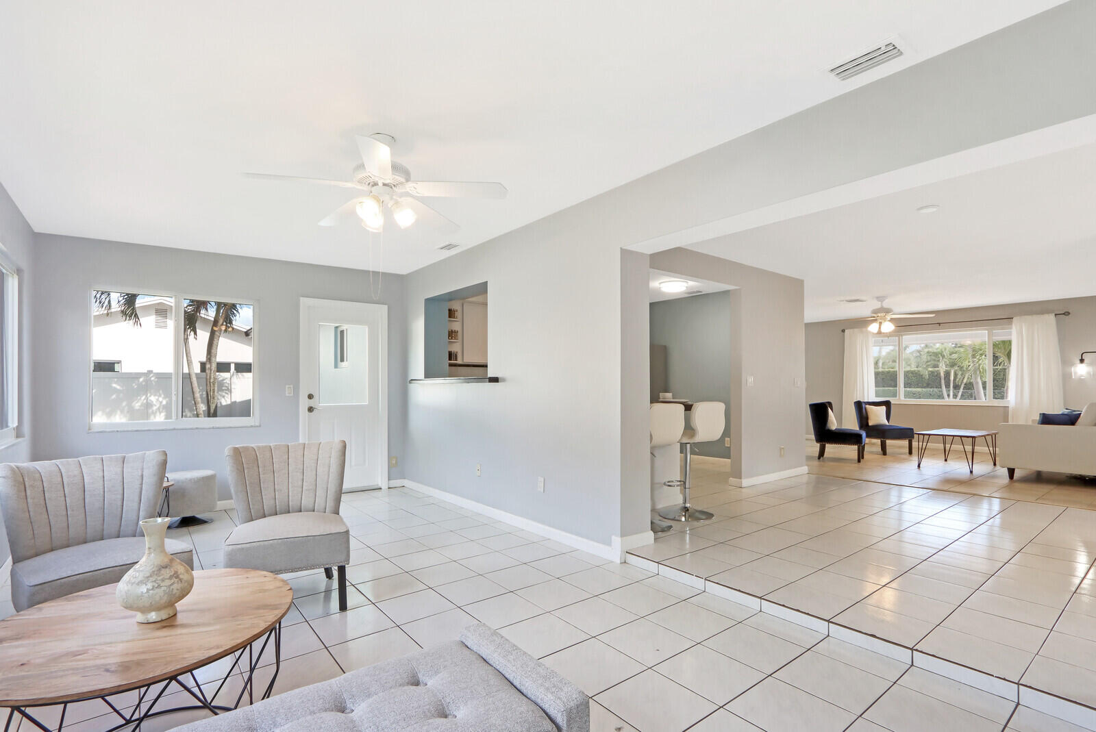504 Circle West Jupiter, FL 33458 - Photo 11 of 22 Kitchen