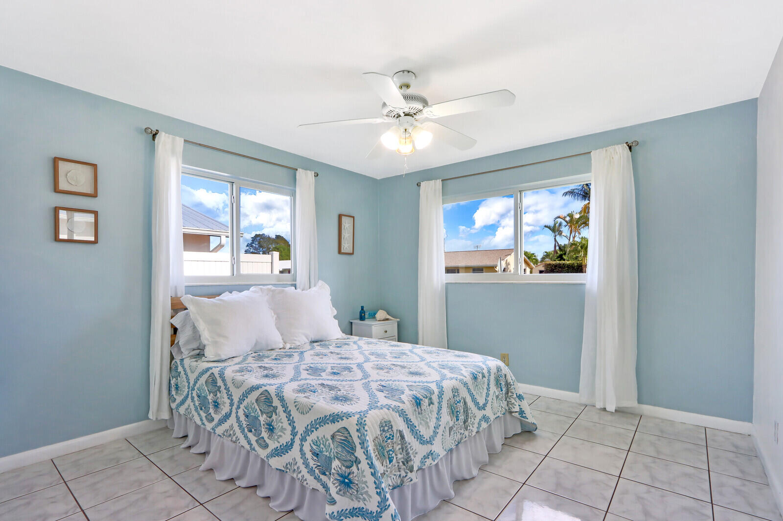 504 Circle West Jupiter, FL 33458 - Photo 14 of 22 Guest Bedroom