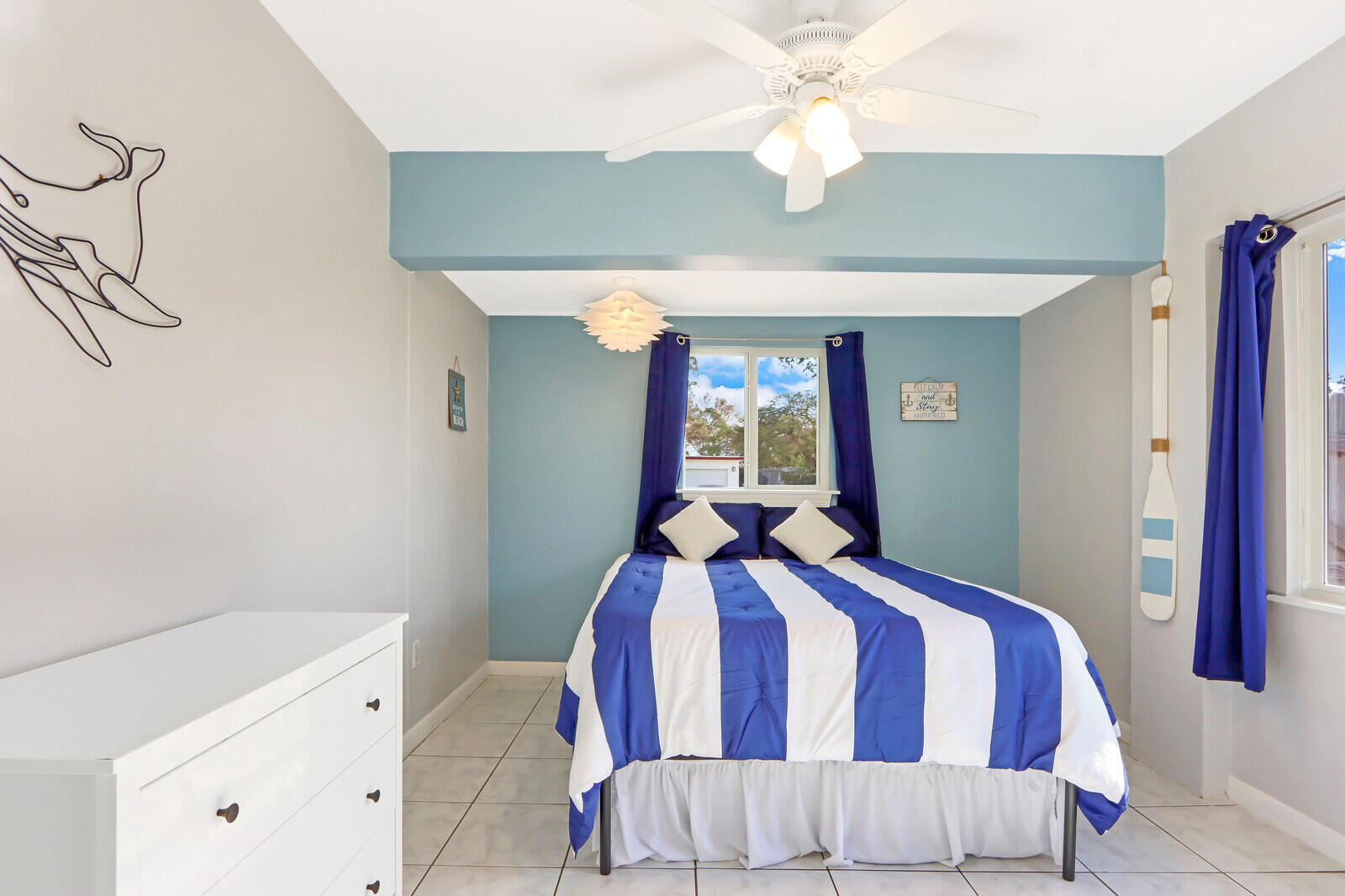 504 Circle West Jupiter, FL 33458 - Photo 16 of 22 Guest Bedroom
