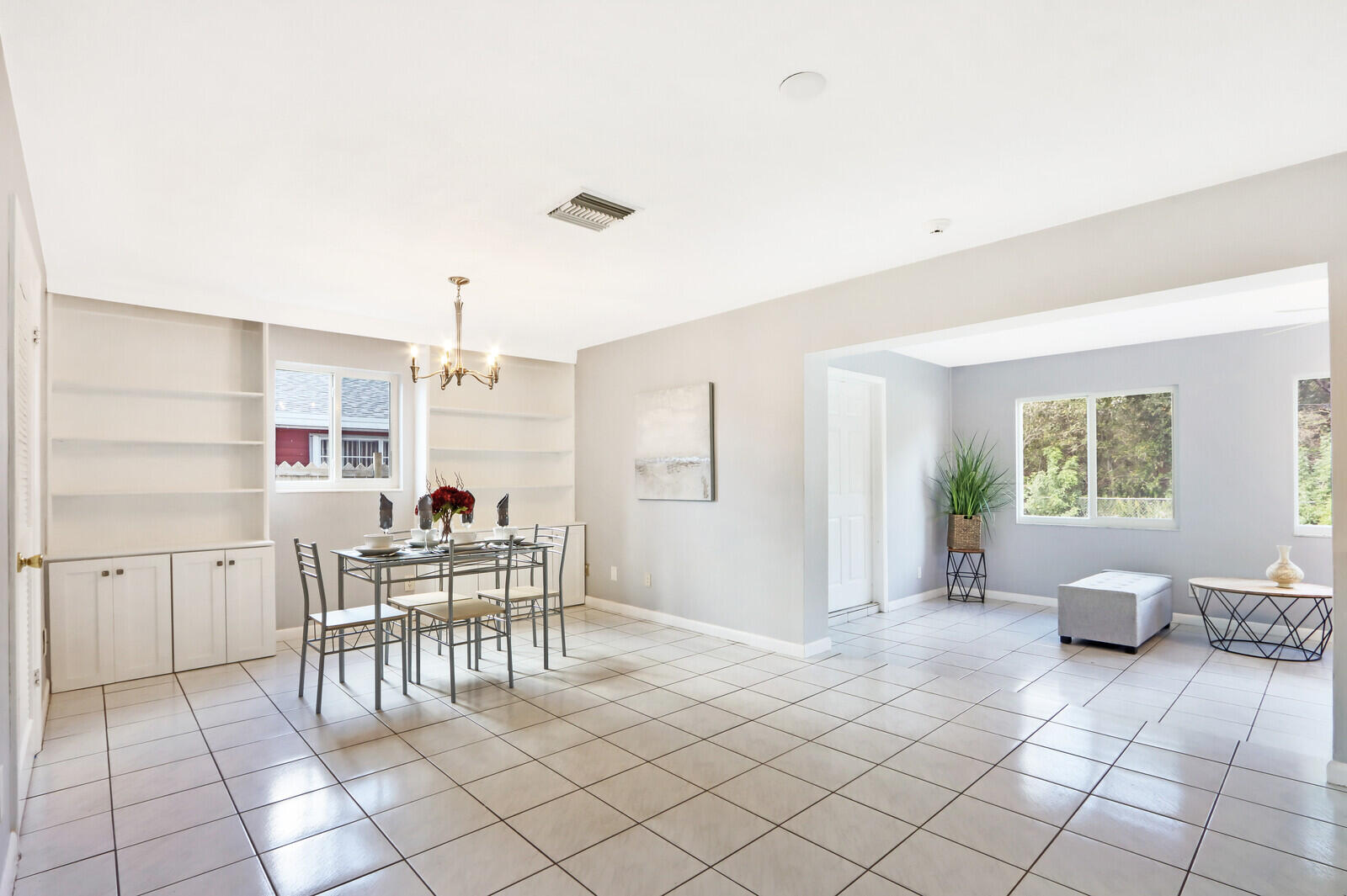 504 Circle West Jupiter, FL 33458 - Photo 6 of 22 Dining Room