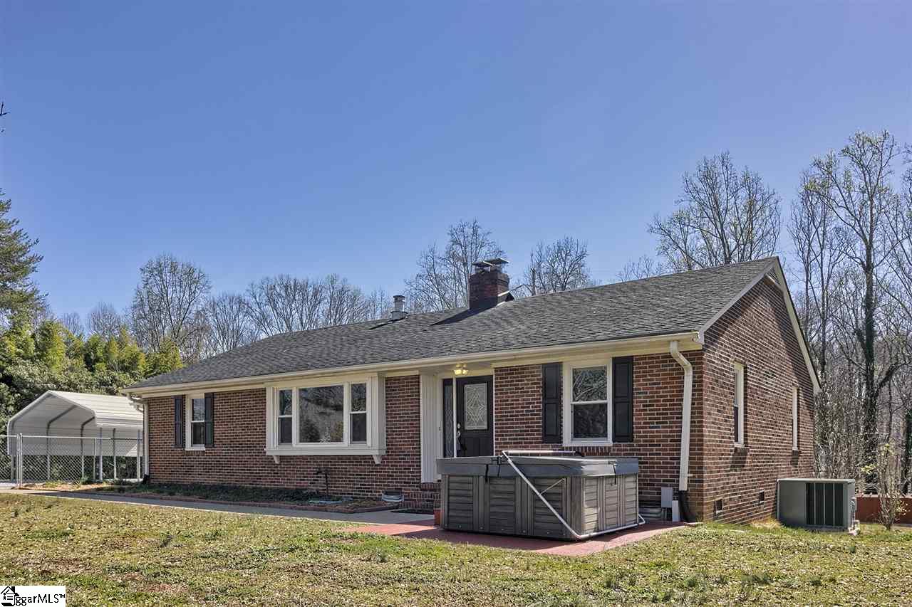 131 Motor Boat Club Road Greenville, SC 29611 - Photo 1 of 32