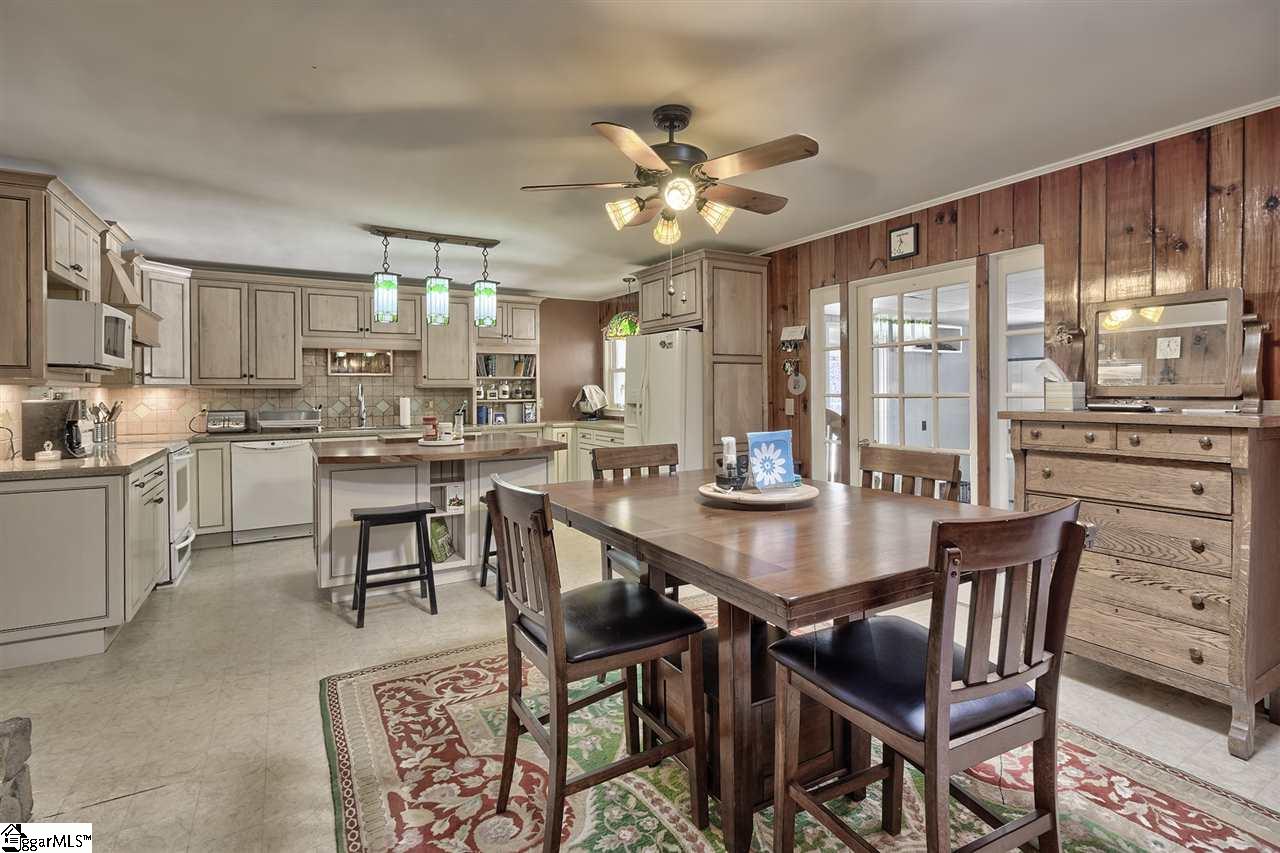 131 Motor Boat Club Road Greenville, SC 29611 - Photo 21 of 32