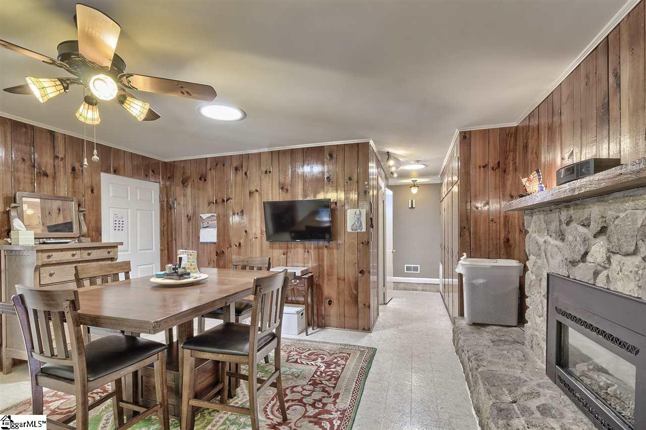 131 Motor Boat Club Road Greenville, SC 29611 - Photo 22 of 32