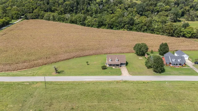 $299,000 | 6956 Bunker Hill Road, Dellrose, TN 38453