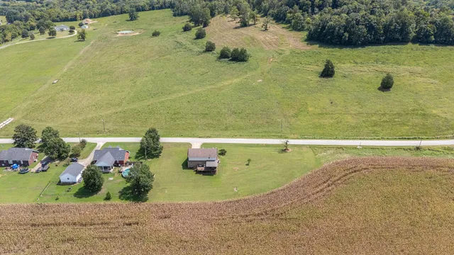 $299,000 | 6956 Bunker Hill Road, Dellrose, TN 38453