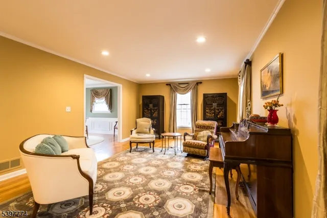 $950,000 | 6 Rolling Hill Drive, Morristown, NJ 07960