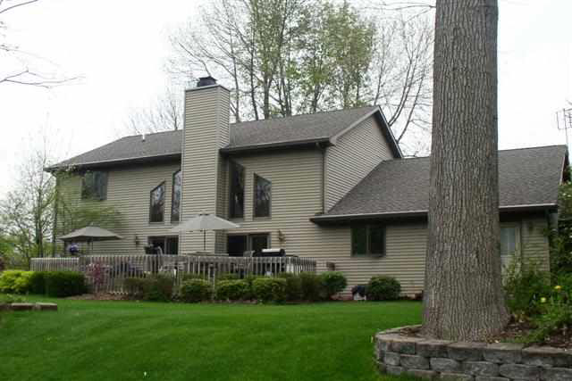 30886 Ridgeview Drive Elkhart, IN 46517 - Photo 2 of 11